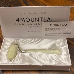 MOUNT LAI Jade Textured Facial Roller